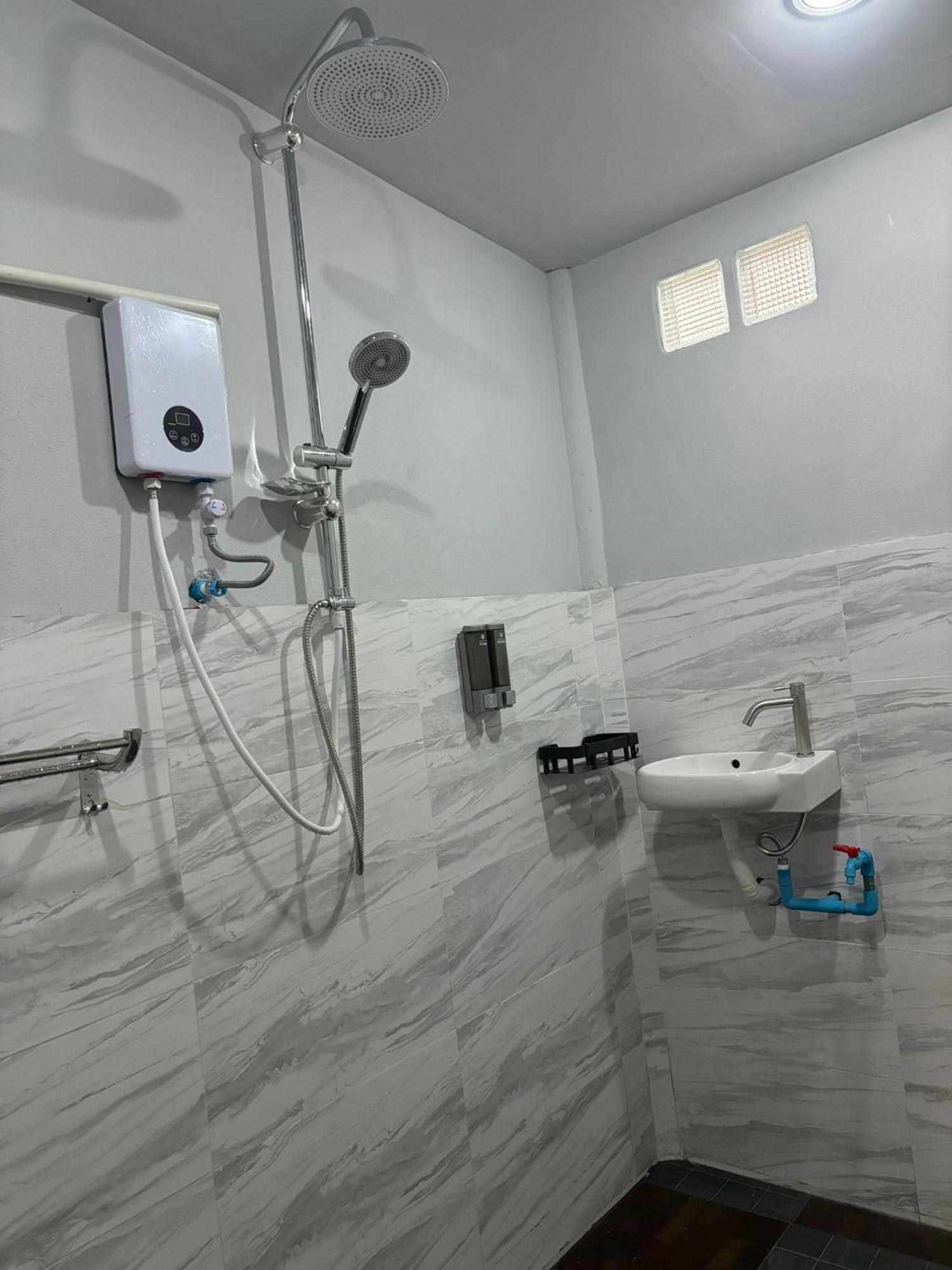 Tonmai Suites Ko Lanta Dış mekan fotoğraf