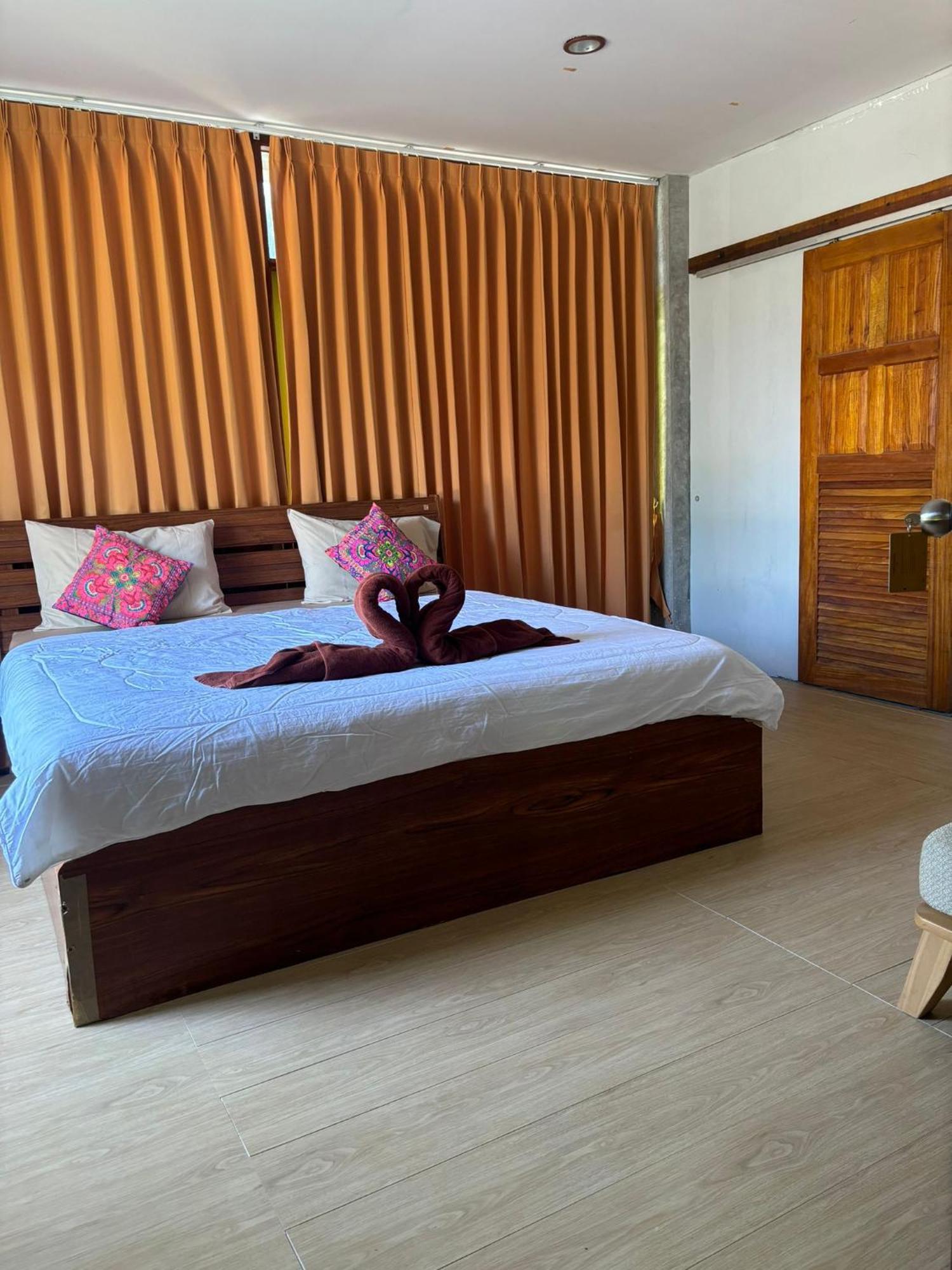Tonmai Suites Ko Lanta Dış mekan fotoğraf